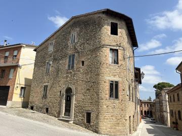 1 - San Ginesio, Townhouse