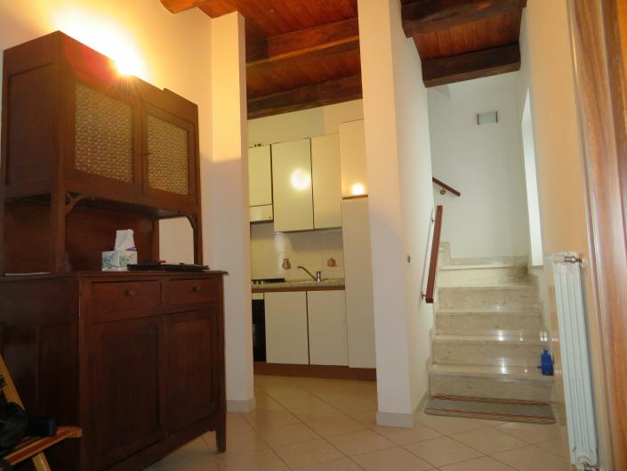 Image No.17-2 Bed House for sale