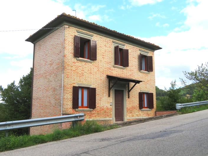 Image No.4-2 Bed House for sale