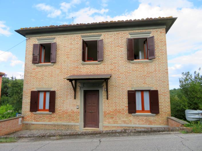 Image No.1-2 Bed House for sale