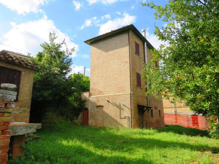 Image No.6-2 Bed House for sale