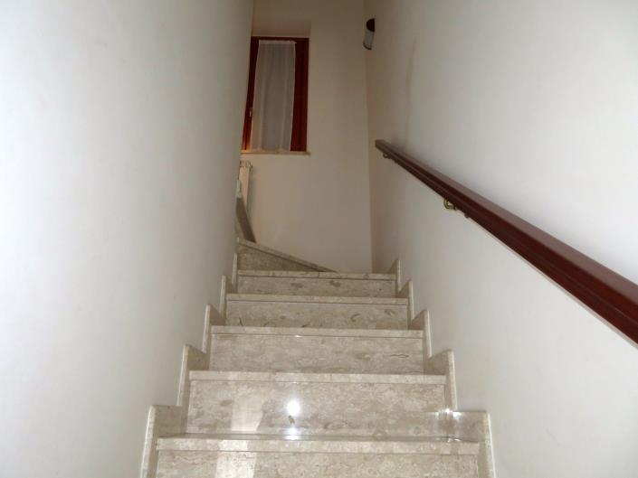 Image No.16-2 Bed House for sale