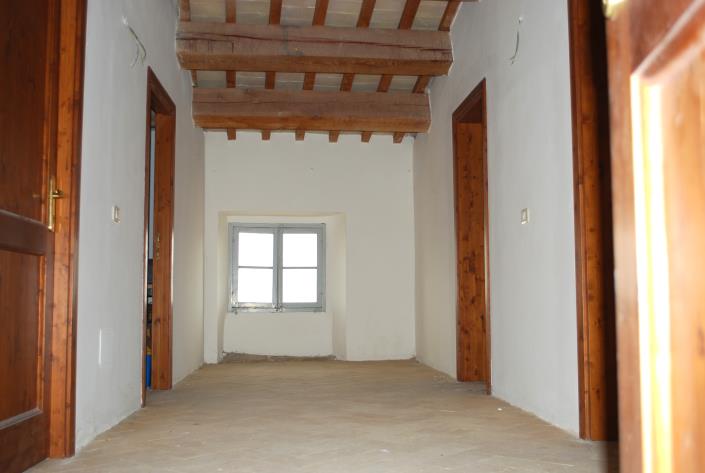 Image No.24-6 Bed Apartment for sale
