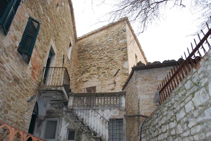 Image No.6-6 Bed Apartment for sale