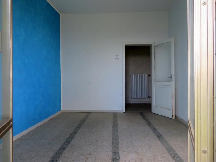 Image No.14-2 Bed Townhouse for sale