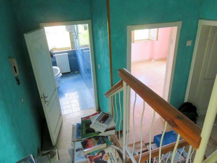 Image No.31-2 Bed Townhouse for sale