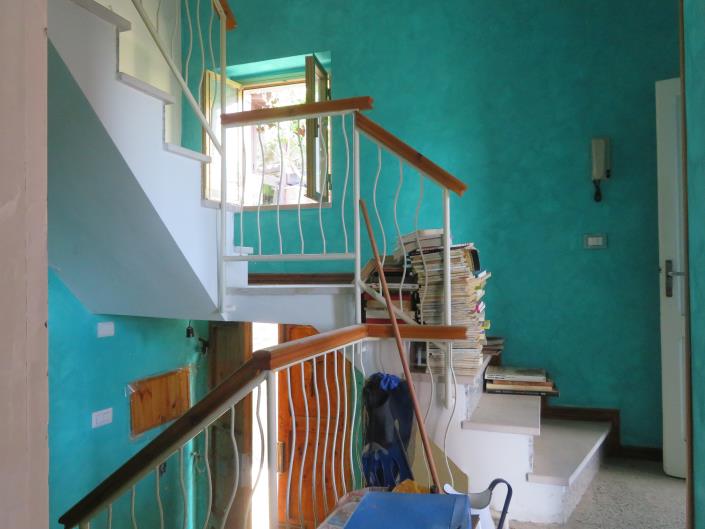 Image No.33-2 Bed Townhouse for sale