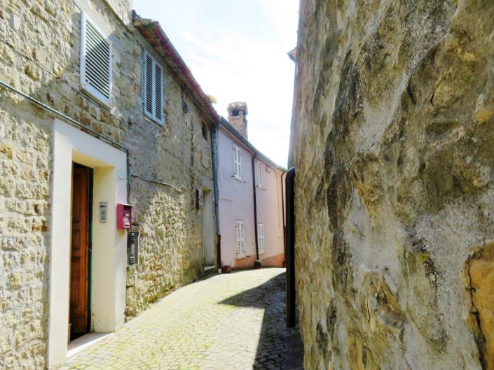 Image No.38-2 Bed Townhouse for sale