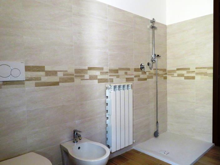 Image No.20-2 Bed Apartment for sale