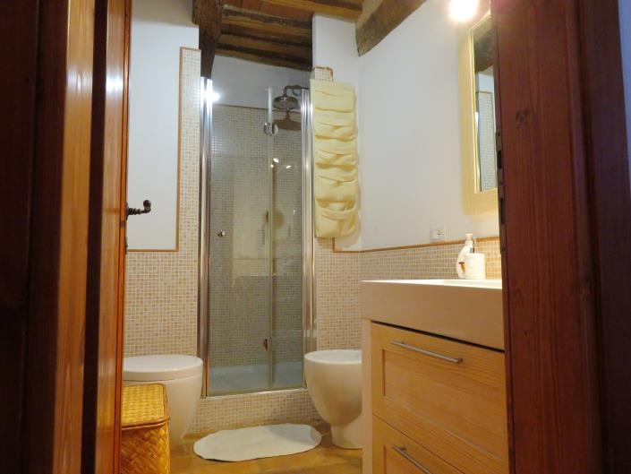 Image No.19-3 Bed Townhouse for sale