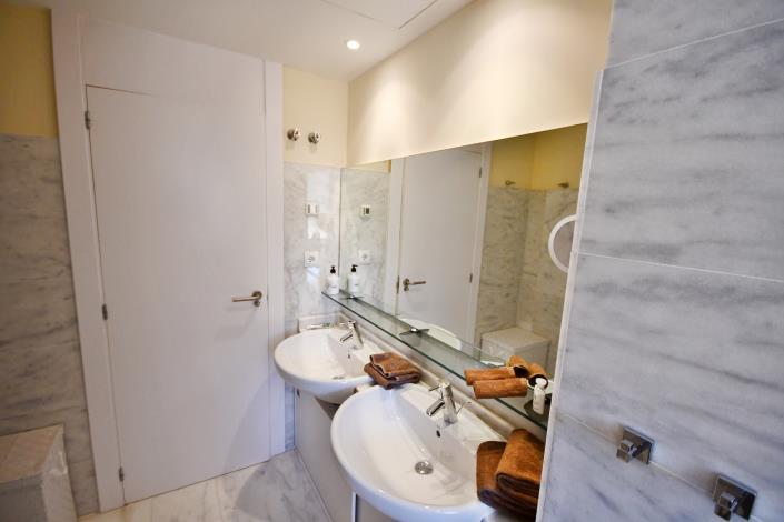 Image No.16-2 Bed Apartment for sale