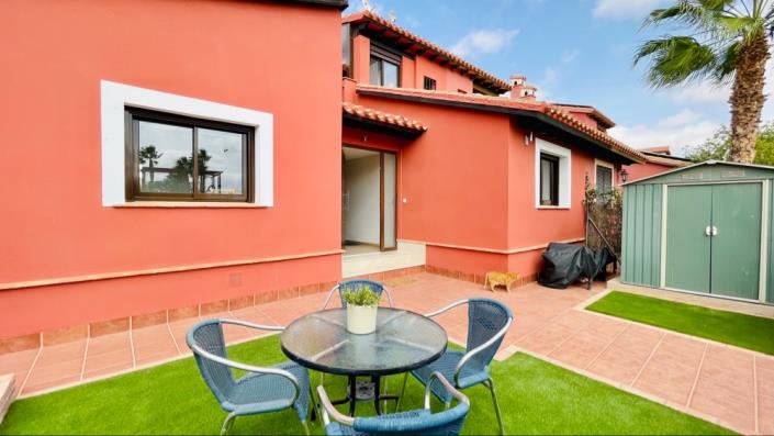 Image No.8-Villa de 4 chambres à vendre à Hacienda del Alamo