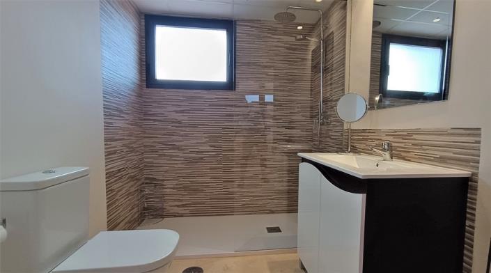 Image No.10-3 Bed Villa for sale