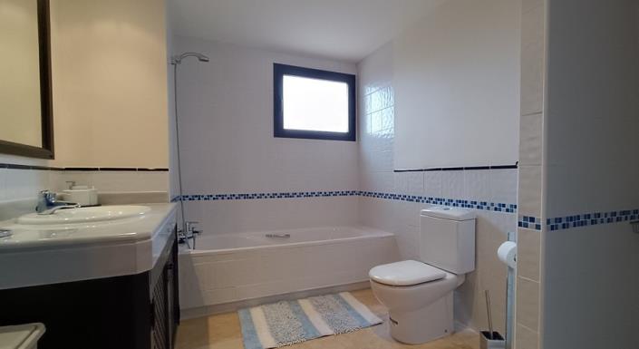 Image No.11-3 Bed Villa for sale