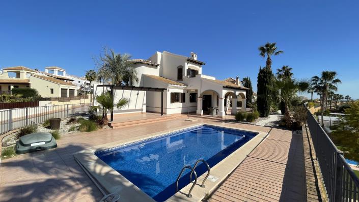 Image No.21-3 Bed Villa for sale