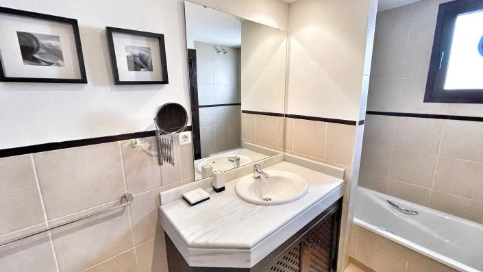 Image No.42-3 Bed Villa for sale