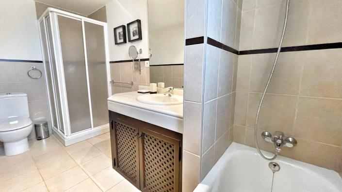 Image No.45-3 Bed Villa for sale