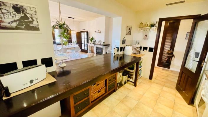 Image No.12-3 Bed Villa for sale