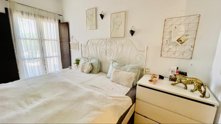 Image No.28-3 Bed Villa for sale