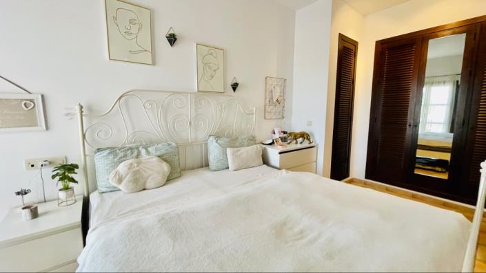 Image No.29-3 Bed Villa for sale