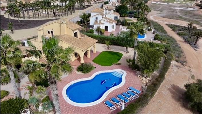 Image No.3-3 Bed Villa for sale