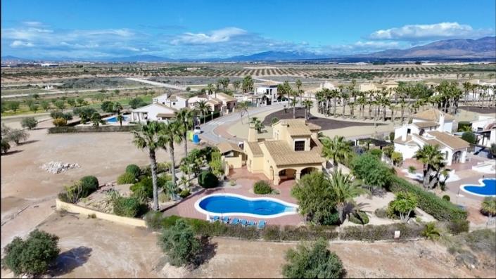 Image No.6-3 Bed Villa for sale