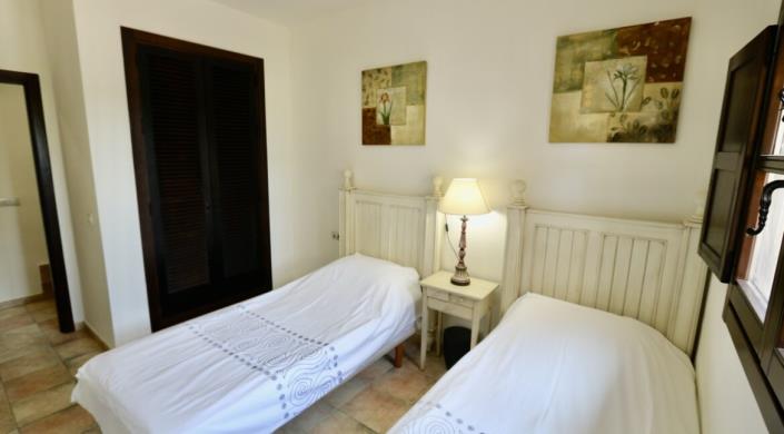 Image No.24-3 Bed Villa for sale