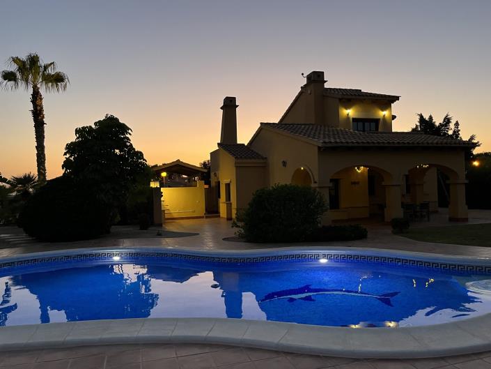 Image No.29-3 Bed Villa for sale