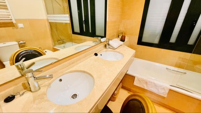 Image No.27-2 Bed Apartment for sale