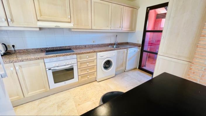 Image No.9-3 Bed Villa for sale