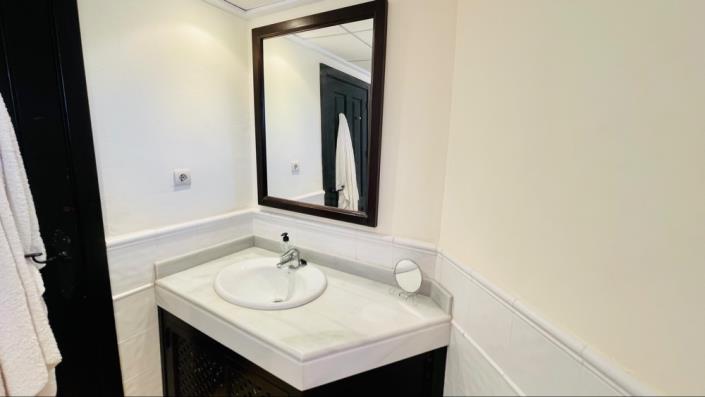 Image No.24-3 Bed Villa for sale