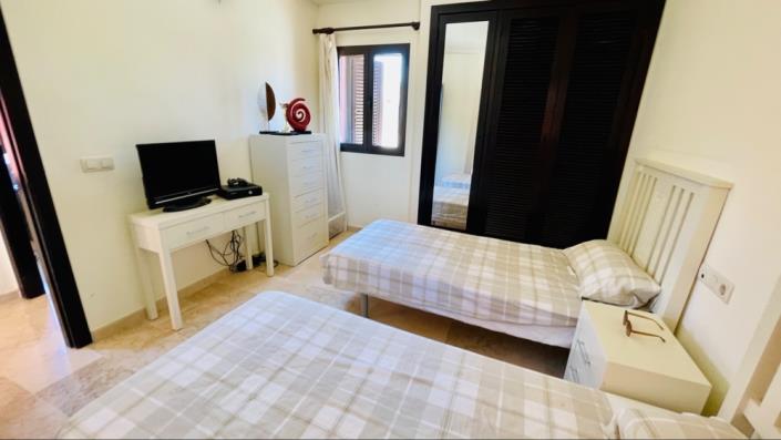 Image No.25-3 Bed Villa for sale