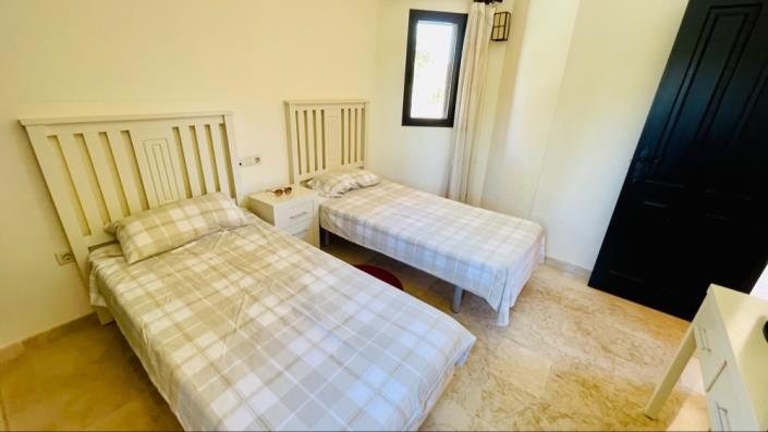 Image No.28-3 Bed Villa for sale