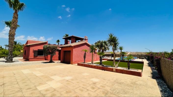 Image No.43-3 Bed Villa for sale