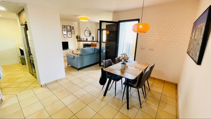 Image No.43-2 Bed Penthouse for sale