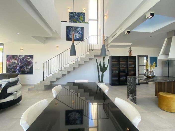 Image No.10-4 Bed Villa for sale