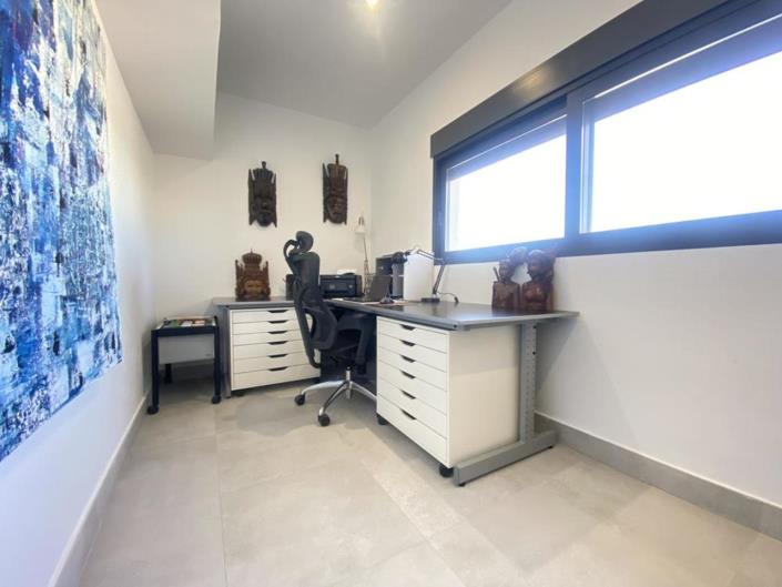 Image No.40-4 Bed Villa for sale