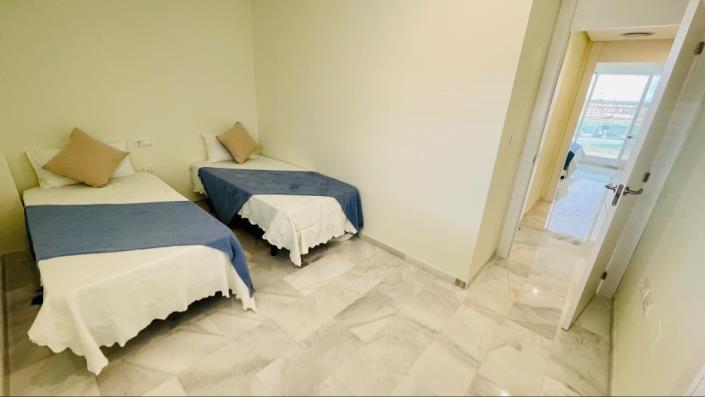 Image No.26-3 Bed Penthouse for sale