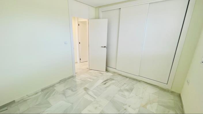 Image No.33-3 Bed Penthouse for sale