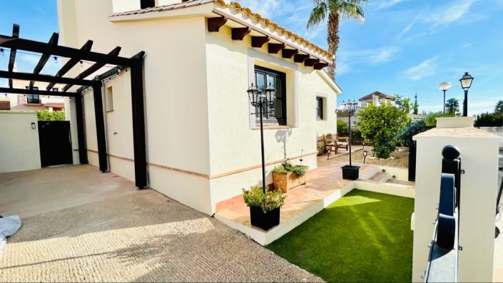 Image No.6-4 Bed Villa for sale