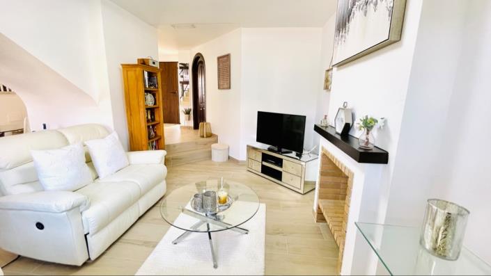 Image No.15-4 Bed Villa for sale