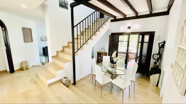 Image No.18-4 Bed Villa for sale