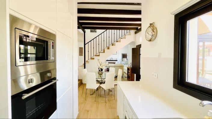 Image No.20-4 Bed Villa for sale