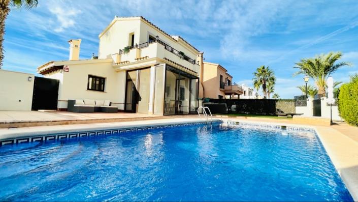 Image No.34-4 Bed Villa for sale