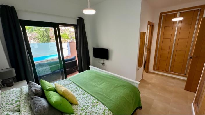 Image No.28-2 Bed Apartment for sale