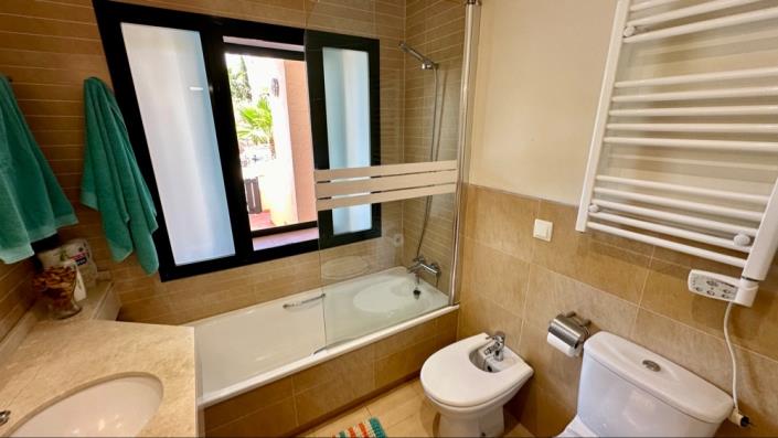 Image No.30-2 Bed Apartment for sale