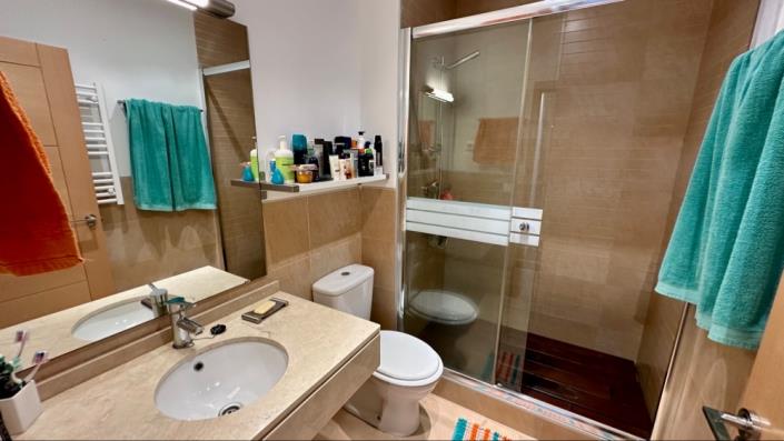 Image No.40-2 Bed Apartment for sale