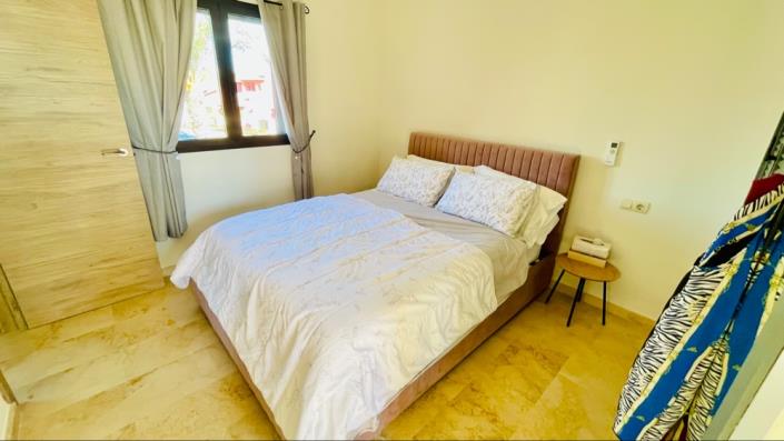 Image No.54-3 Bed Villa for sale