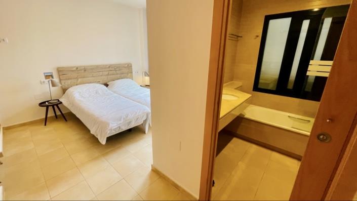 Image No.19-2 Bed Apartment for sale