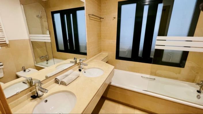 Image No.23-2 Bed Apartment for sale